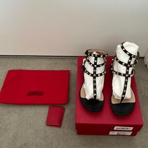 Valentino Garavani Rockstud Flat Sandals Black Size 38 / 8